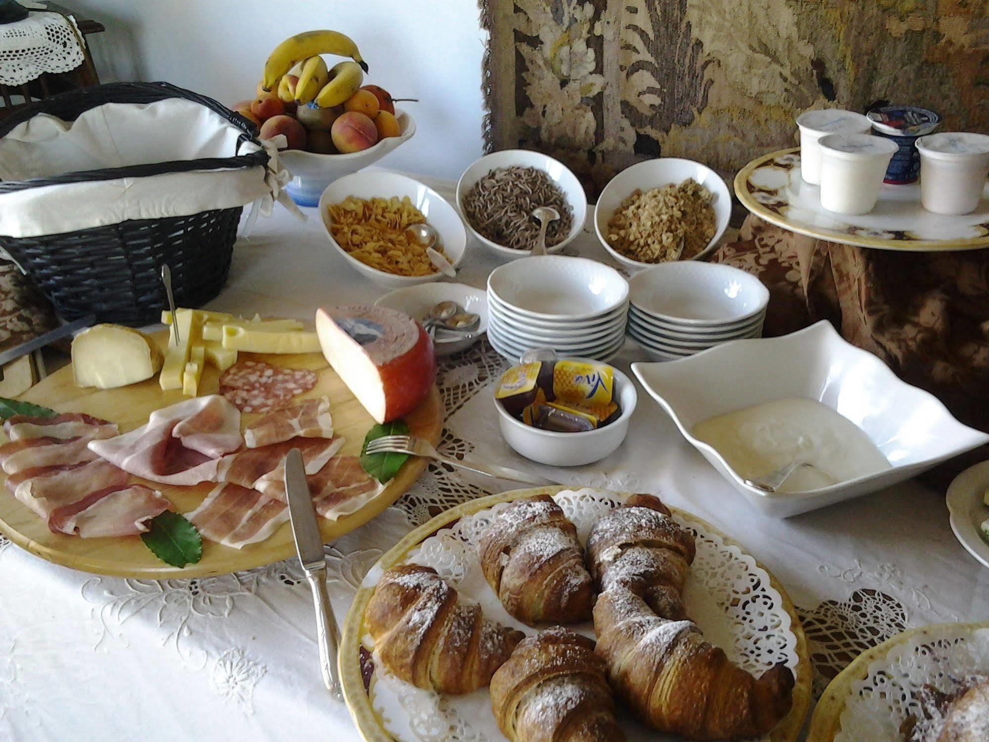 Relais Castelluccio Palusse Guest House Città della Pieve Екстериор снимка